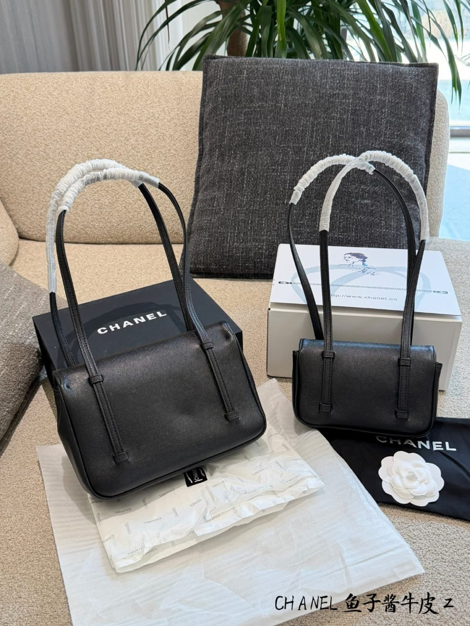Noir Élégance Bag