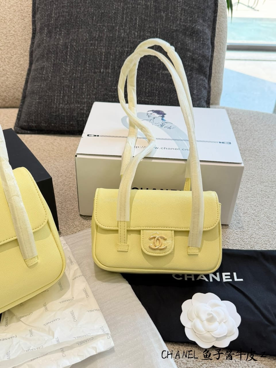 Noir Élégance Bag
